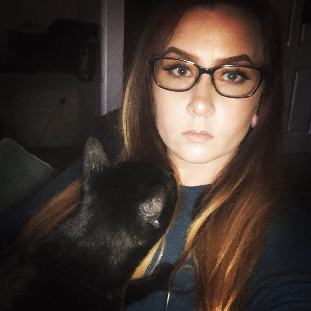 Meet your Posher, Kyra.